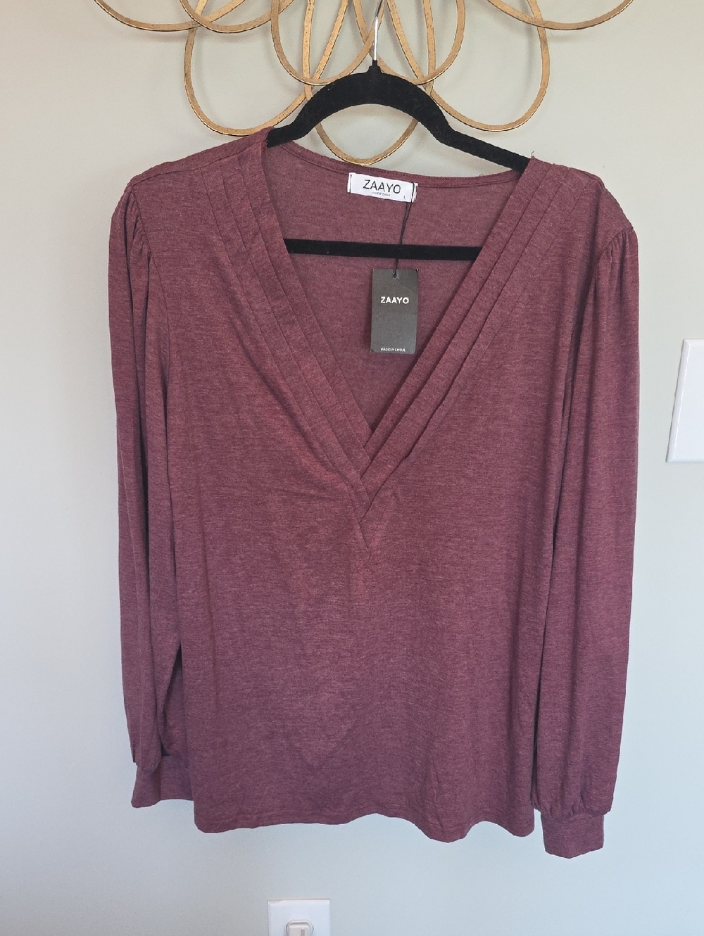 Women's Long Sleeve V-Neck Top in Mauve